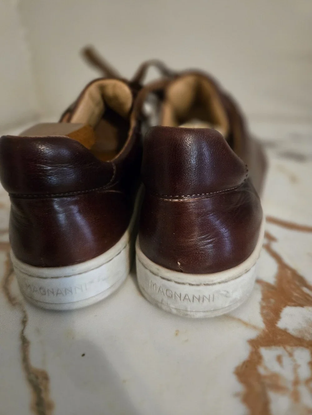 Magnanni Men's  Leather Casual Sneakers Size 10 1/2 M, retails For $475.00